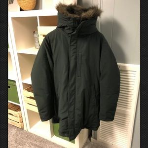 Uniqlo Men’s Ultra Warm Down Coat Size XL (Green)